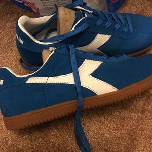 Diadora shoes